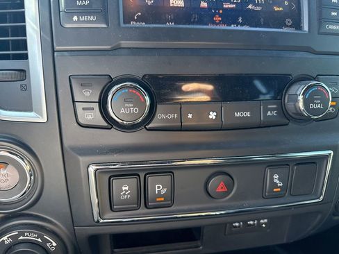 Used 2019 Nissan Titan SL w/ Midnight Edition AWD/4WD image 19