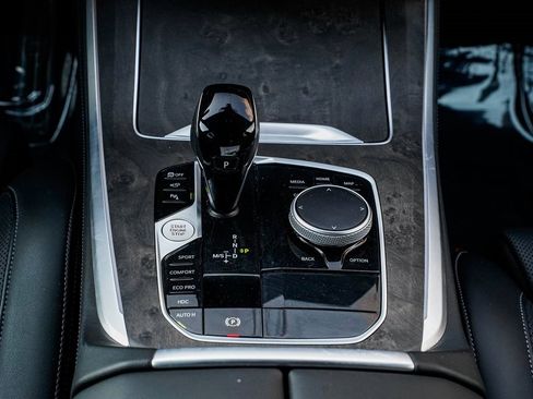 Used 2023 BMW X5 xDrive40i w/ M Sport Package image 16