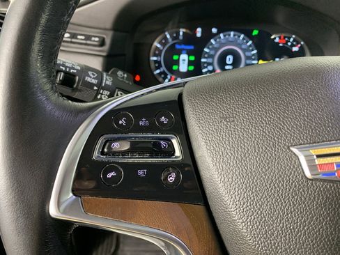 Used 2016 Cadillac Escalade Premium AWD/4WD image 18