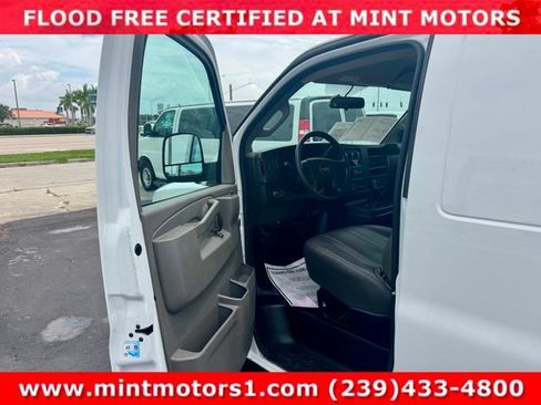 Used 2020 Chevrolet Express 2500 Extended w/ Driver Convenience Package RWD image 22