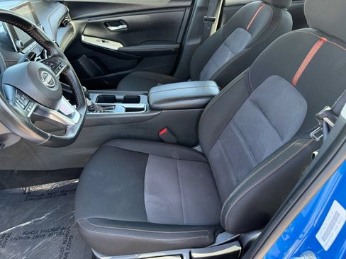 Used 2025 Nissan Sentra SR FWD image 13