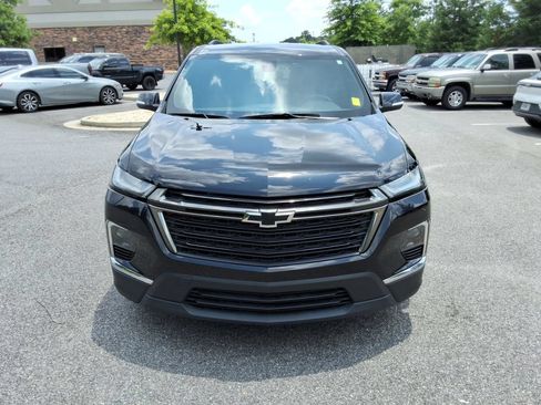 Used 2022 Chevrolet Traverse LT w/ Midnight/Sport Edition AWD/4WD image 2