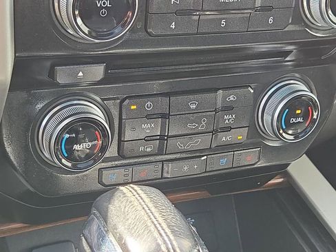 Used 2016 Ford F150 Lariat w/ Equipment Group 502A Luxury image 26