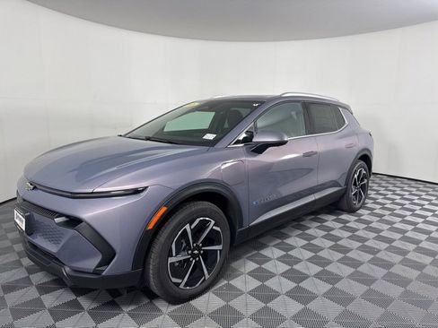 New 2026 Chevrolet Equinox EV LT image 7