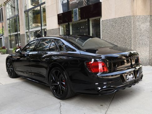 New 2026 Bentley Flying Spur Plug-In Hybrid image 6