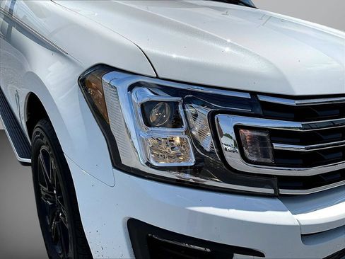 Used 2021 Ford Expedition XLT AWD/4WD image 31