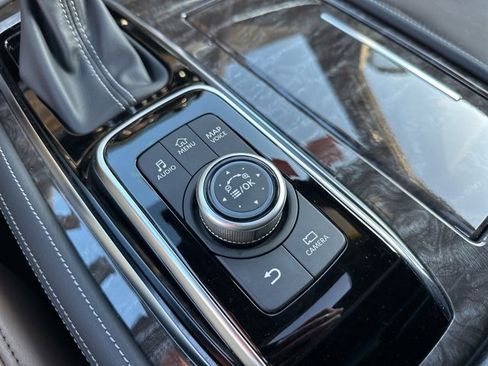 Certified 2024 Nissan Armada Platinum w/ Captain's Chairs Package image 33