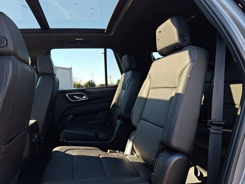 Used 2022 Chevrolet Tahoe LT w/ LT Signature Package image 10