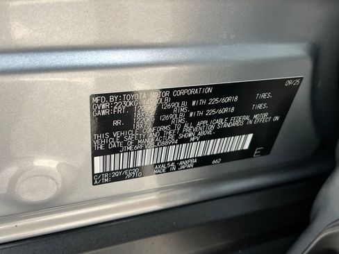 Certified 2025 Toyota RAV4 XSE w/ Advanced Technology Package AWD/4WD image 28
