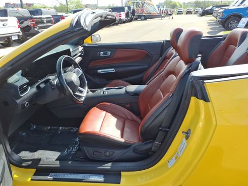 Used 2024 Ford Mustang Premium RWD image 11
