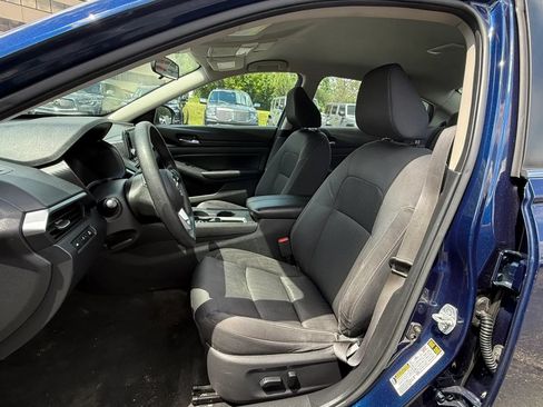 Used 2021 Nissan Altima 2.5 S w/ Driver Assist Package FWD image 2