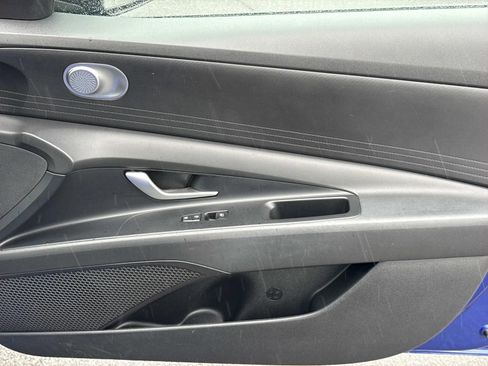 Used 2022 Hyundai Elantra SEL FWD image 24