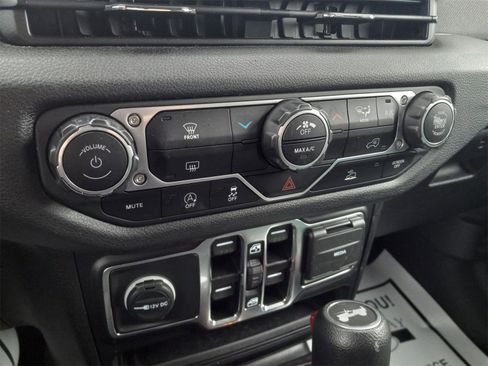 Used 2024 Jeep Wrangler Unlimited Sport image 20