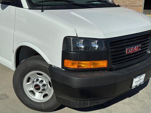 New 2025 GMC Savana 2500 w/ Driver Convenience Package RWD image 3