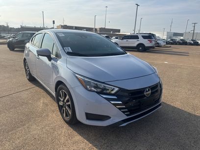 Used 2025 Nissan Versa SV w/ Trunk Package