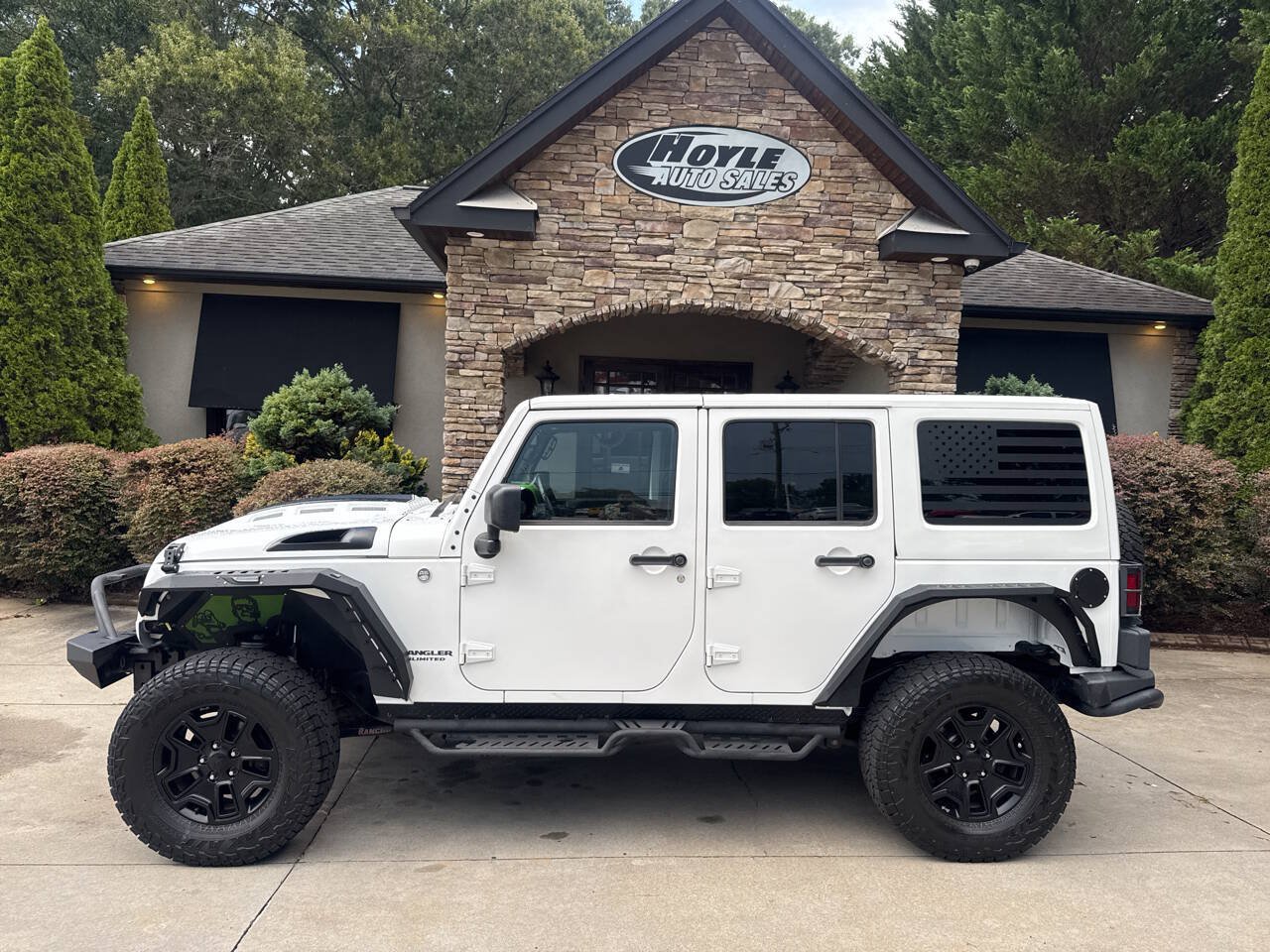 Used 2013 Jeep Wrangler Unlimited Sahara AWD/4WD image 20