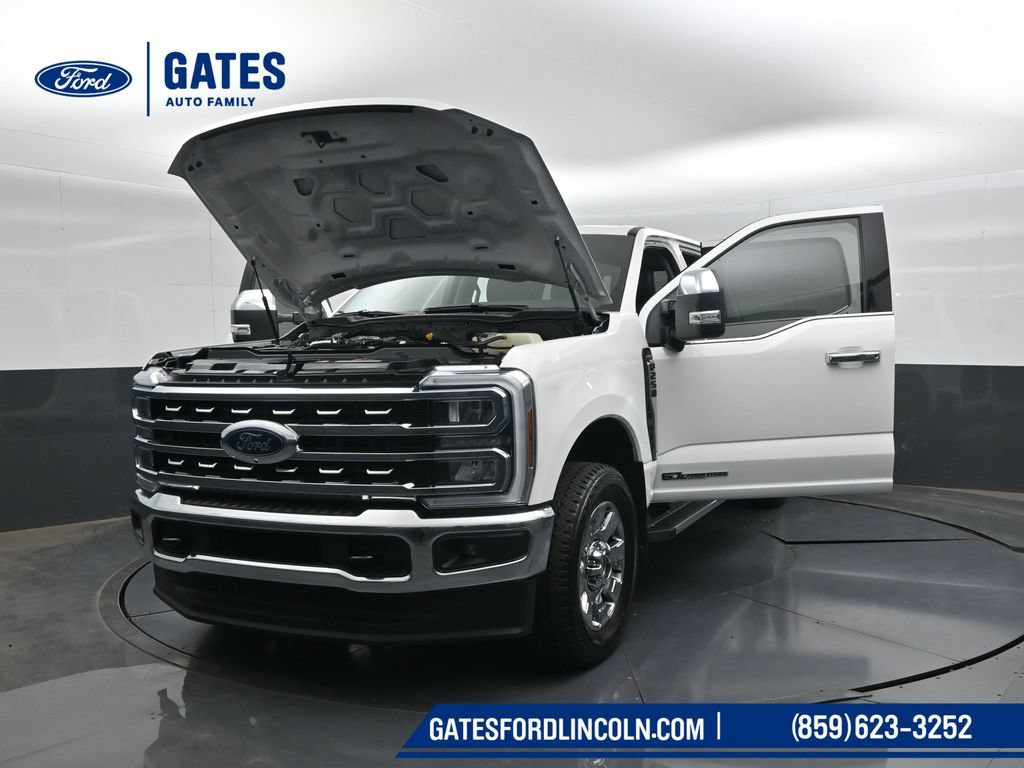 Used 2025 Ford F250 Lariat w/ Chrome Package AWD/4WD image 54