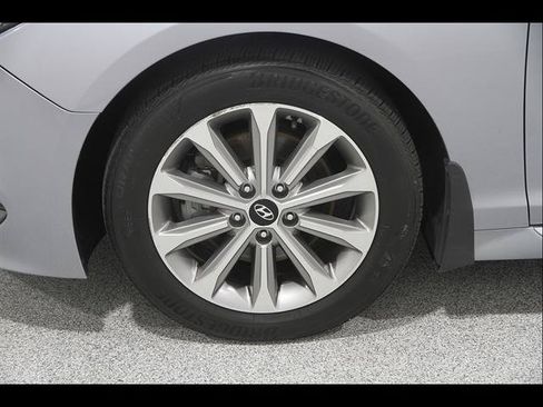 Used 2017 Hyundai Sonata Limited FWD image 23
