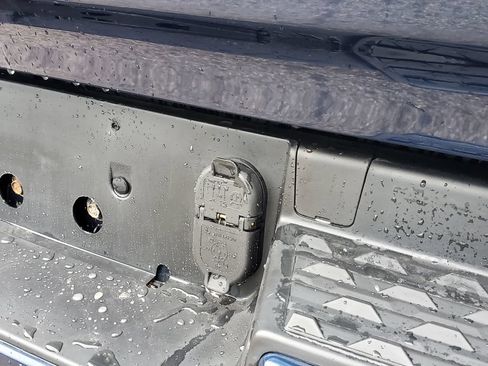 Used 2019 RAM 1500 Big Horn AWD/4WD image 8