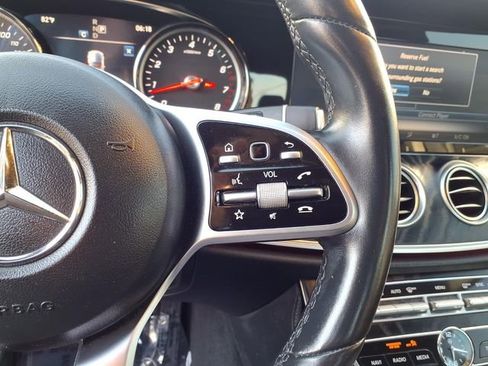 Used 2019 Mercedes-Benz E 300 image 12