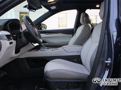 Certified 2026 INFINITI QX60 Autograph w/ Dark Cargo Package image 7