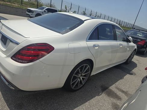 Used 2019 Mercedes-Benz S 560 Sedan image 4