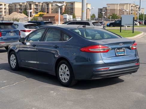 Used 2019 Ford Fusion S FWD image 4