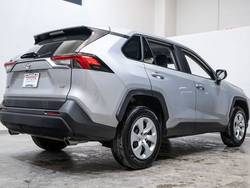Used 2024 Toyota RAV4 LE image 7