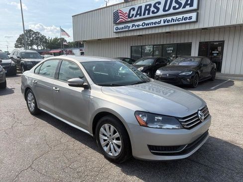 Used 2014 Volkswagen Passat 1.8T Wolfsburg Edition FWD image 10