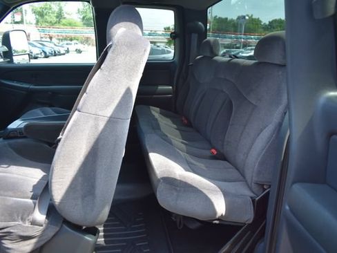Used 2001 GMC Sierra 2500 4x4 Extended Cab HD w/ Convenience Plus Group image 28