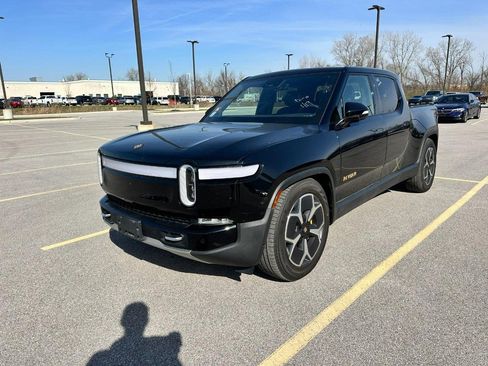 Used 2023 Rivian R1T Adventure image 1