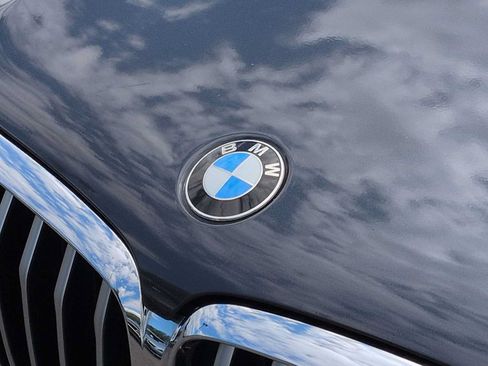 Used 2021 BMW X5 xDrive40i w/ M Sport Package AWD/4WD image 12