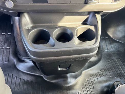 Used 2024 Chevrolet Express 2500 w/ Driver Convenience Package image 30