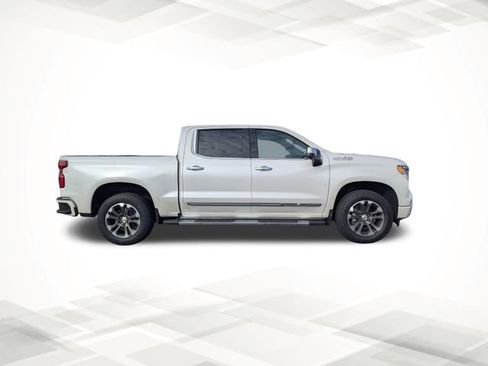Used 2024 Chevrolet Silverado 1500 High Country w/ Technology Package image 4