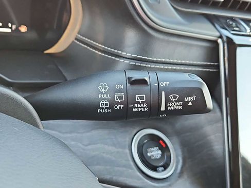 Used 2021 Jeep Grand Cherokee L Limited image 26