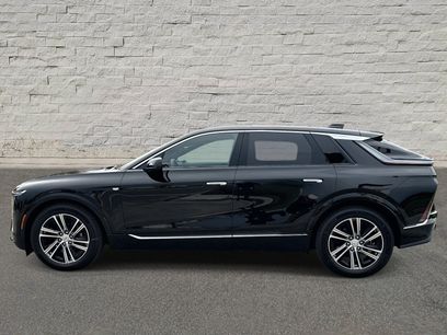 New 2025 Cadillac Lyriq Luxury