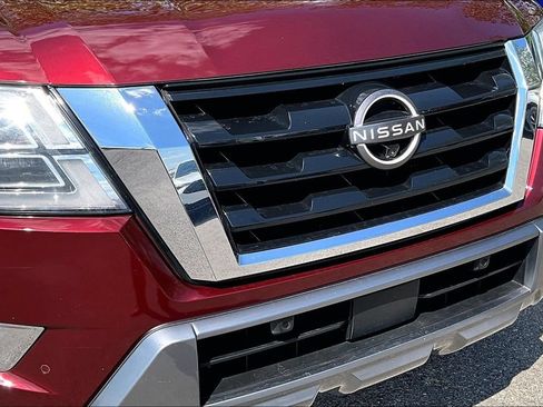 Used 2022 Nissan Armada Platinum w/ Captain's Chairs Package RWD image 39