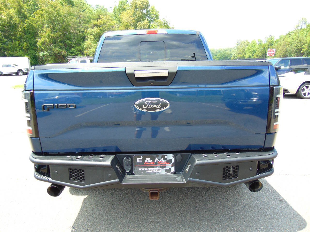 Used 2017 Ford F150 XLT w/ Equipment Group 302A Luxury AWD/4WD image 4