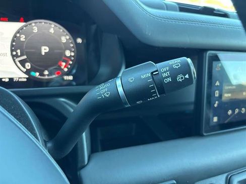 Used 2023 Land Rover Defender 110 X-Dynamic SE AWD/4WD image 29