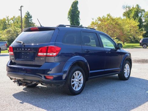 Used 2017 Dodge Journey SXT w/ Comfort/Convenience Group AWD/4WD image 8