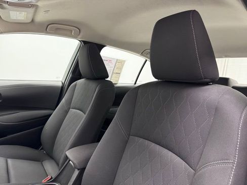 Used 2024 Toyota Corolla LE image 18