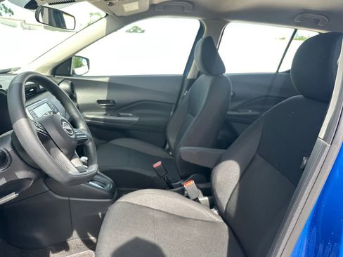 Used 2025 Nissan Kicks Play S FWD image 10