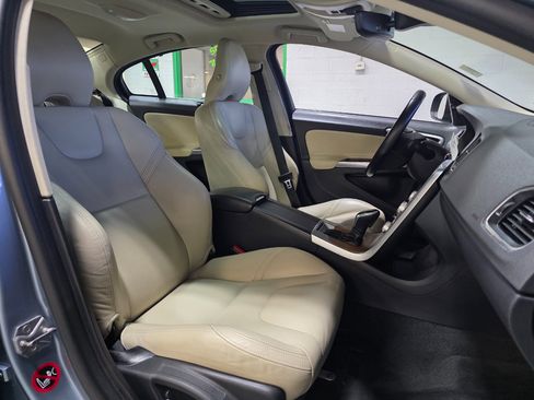 Used 2018 Volvo S60 T5 Inscription Platinum image 24