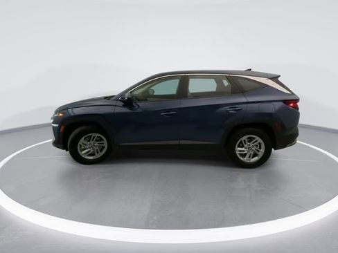 Certified 2026 Hyundai Tucson SE FWD image 3
