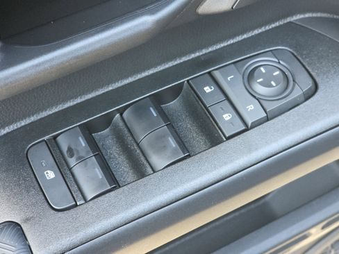 Used 2025 Toyota 4Runner Limited image 23