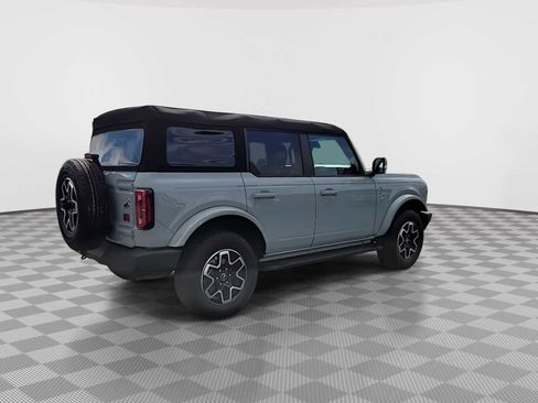 Used 2024 Ford Bronco Outer Banks image 8