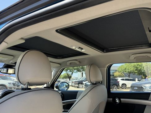 Used 2024 MINI Cooper Countryman S w/ Premium Package image 16