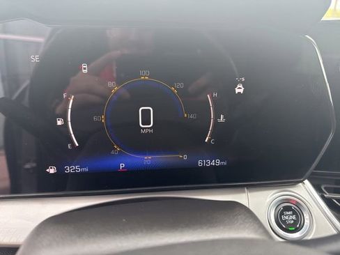 Used 2024 Chevrolet Trax LT w/ Sunroof Package FWD image 16