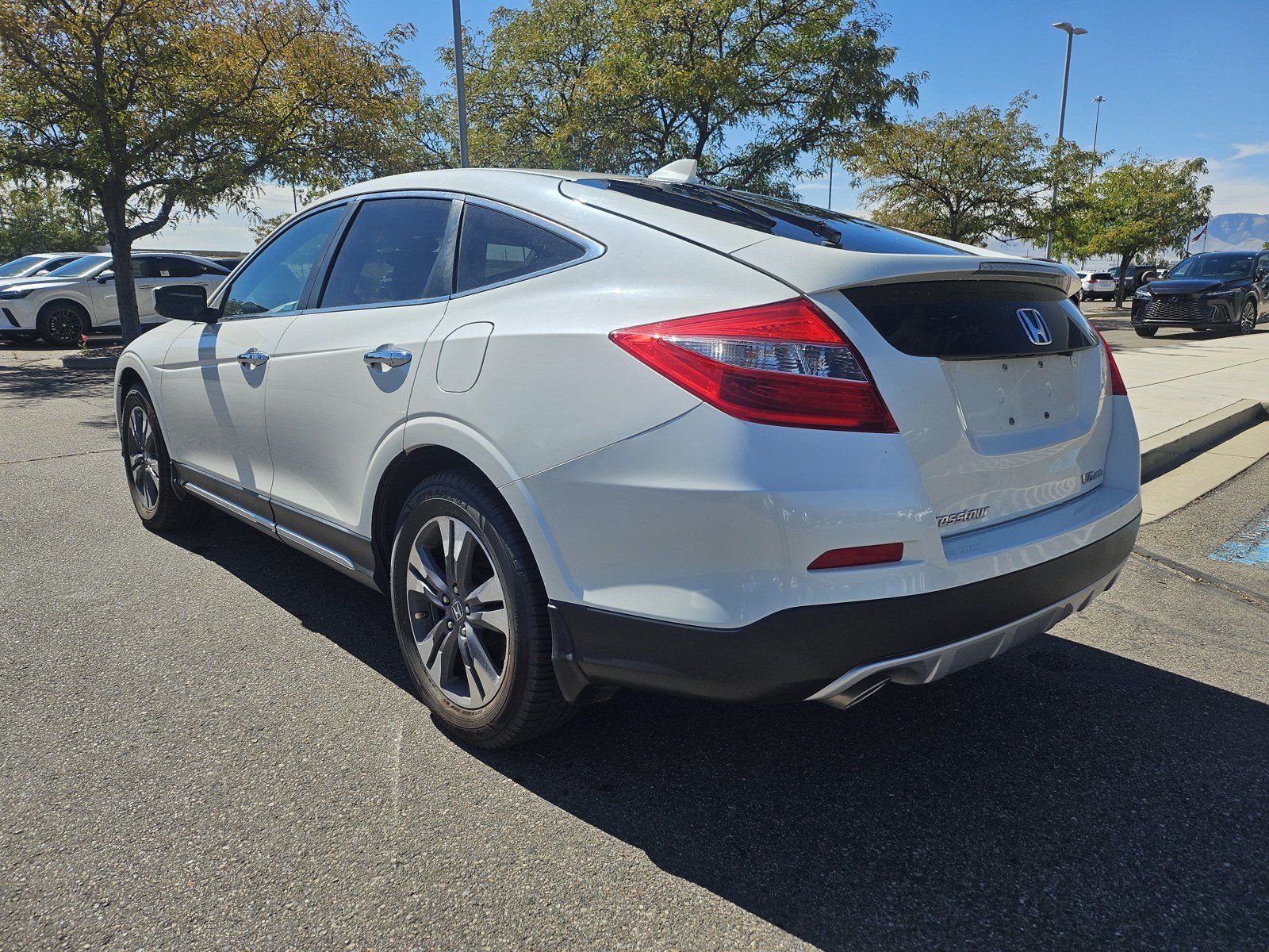 Used 2013 Honda Crosstour EX-L image 8