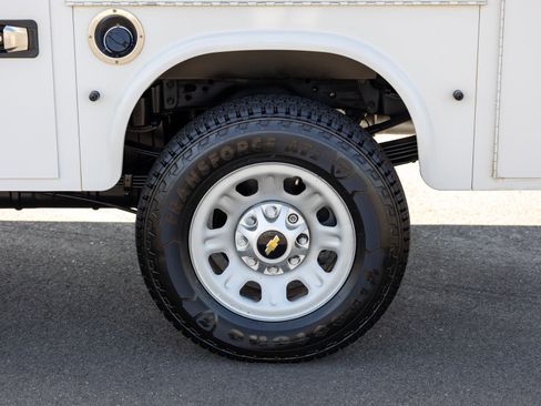 Used 2017 Chevrolet Silverado 3500 W/T RWD image 27